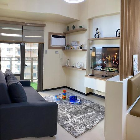Le 10 The Radiance Manila Bay Aparthotel Pasay Exterior photo
